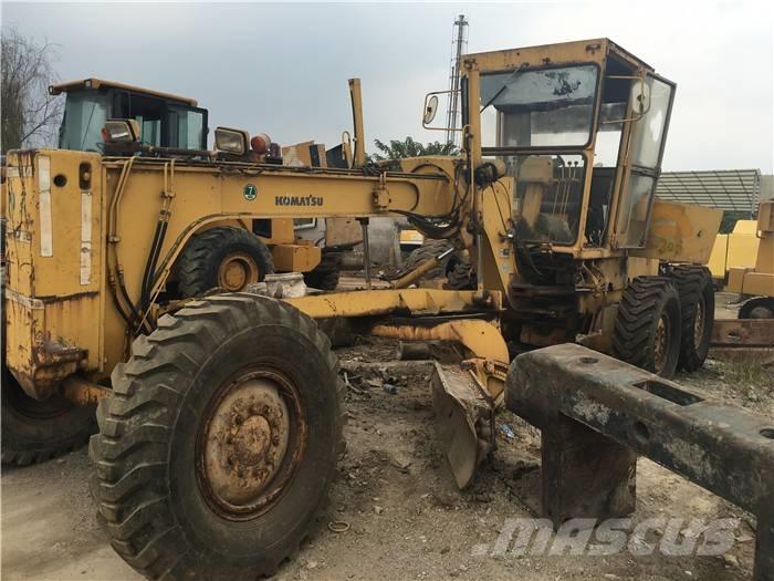 Komatsu GD 511 Równiarki