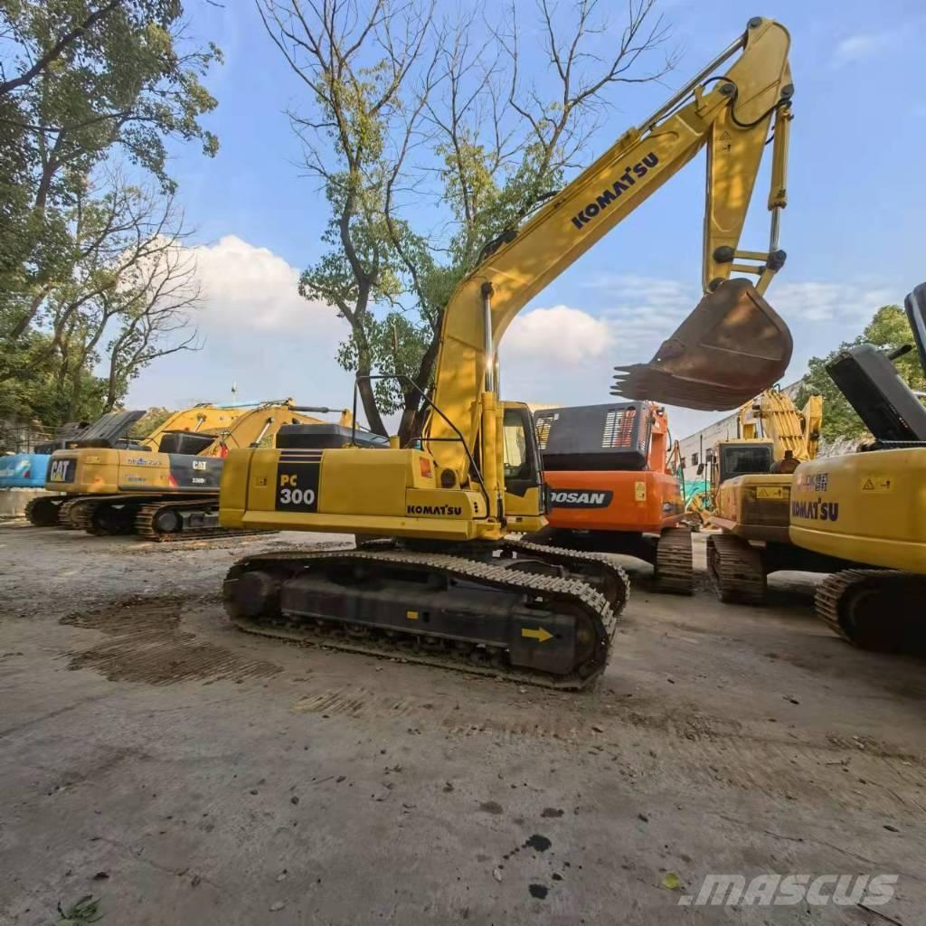 Komatsu PC 300 Koparki gąsienicowe