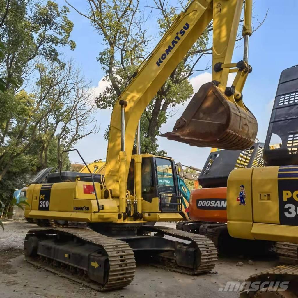 Komatsu PC 300 Koparki gąsienicowe