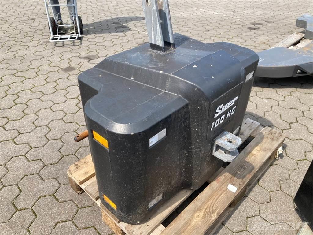  SUER 700 kg Inne akcesoria do ciągników