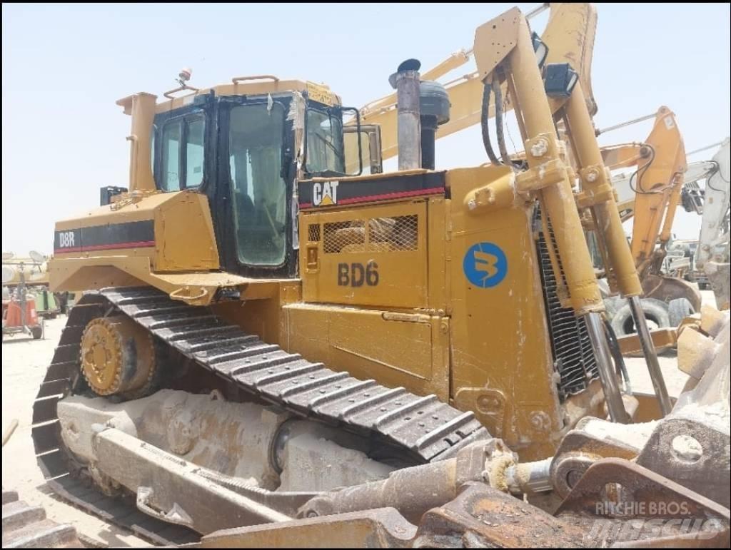 CAT D 8 R Spycharki gąsienicowe