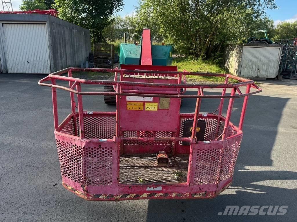 Aichi SR 182 Podnośniki teleskopowe