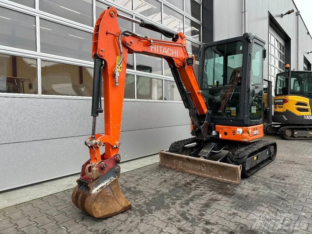 Hitachi ZX26U-6 CR Minikoparki