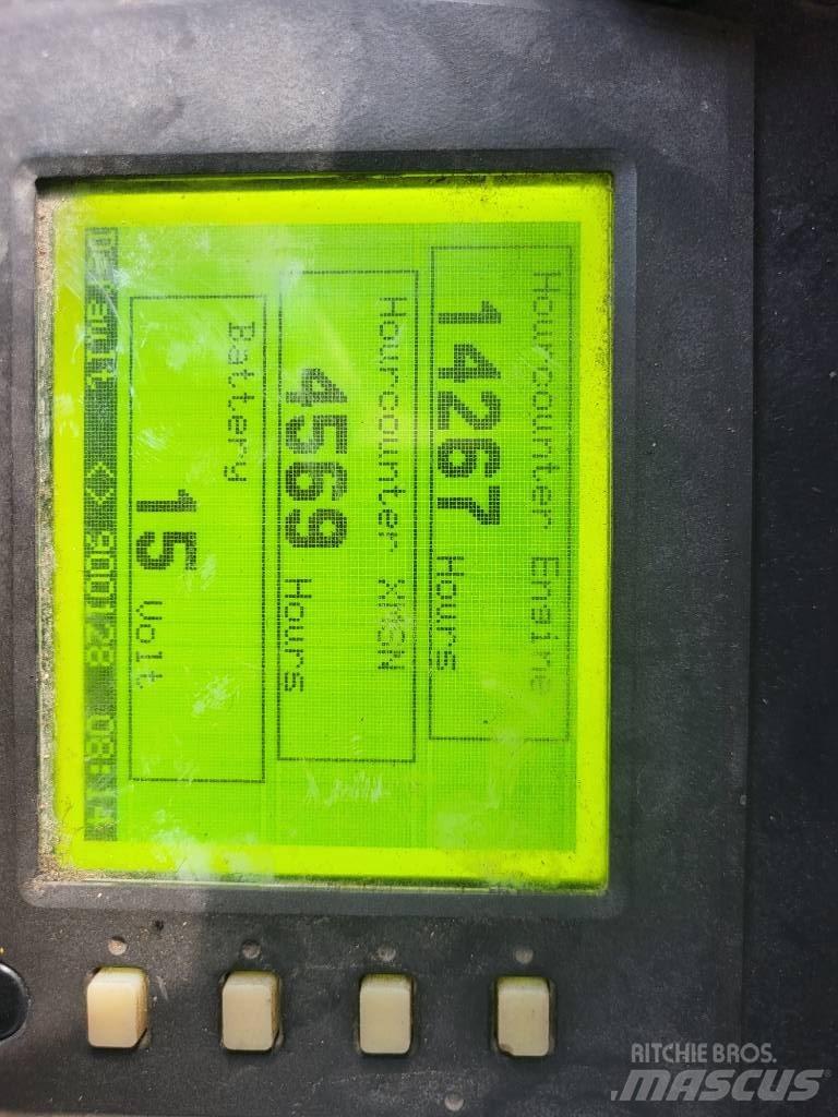 CAT 554 Forwardery