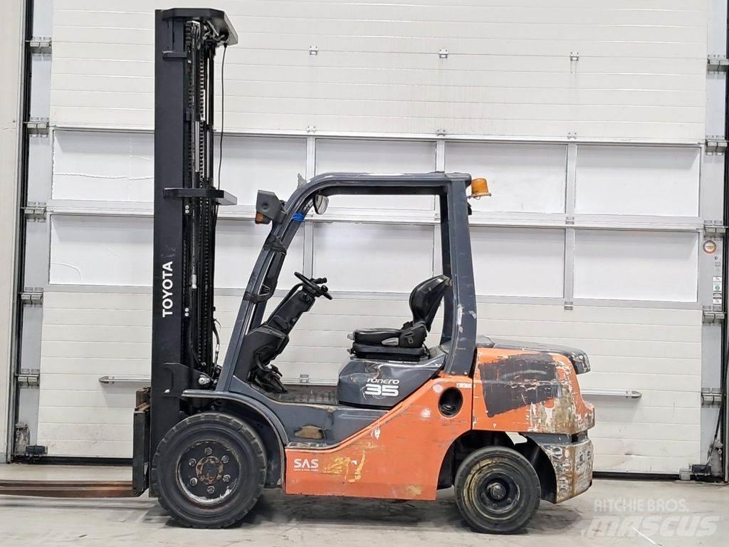 Toyota 02-8FDJF35 Wózki Diesla