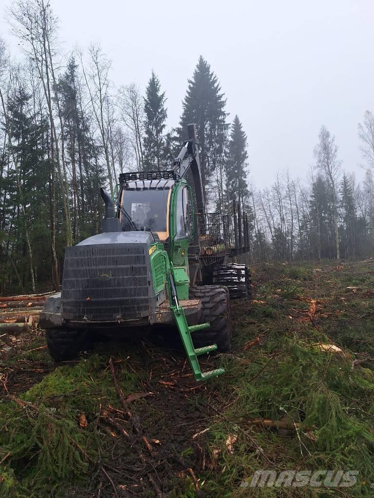 John Deere 1510G Forwardery