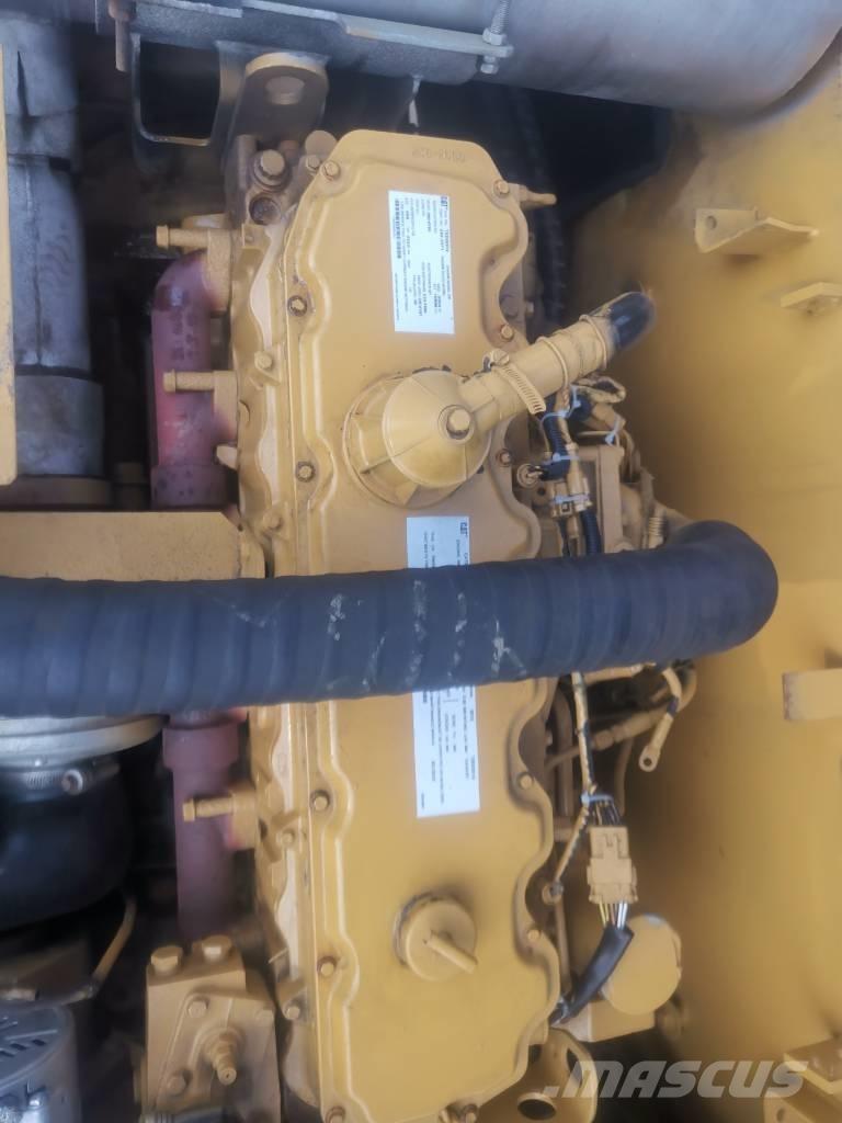 CAT 330 D Koparki gąsienicowe