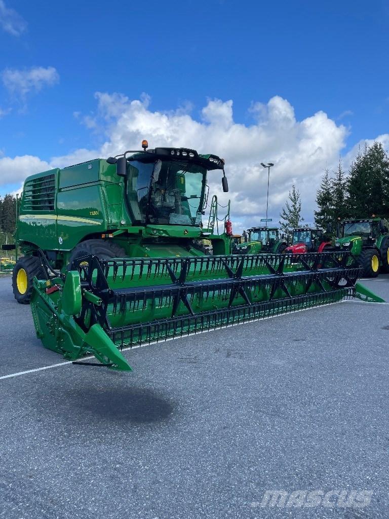 John Deere T 550 Kombajny zbożowe