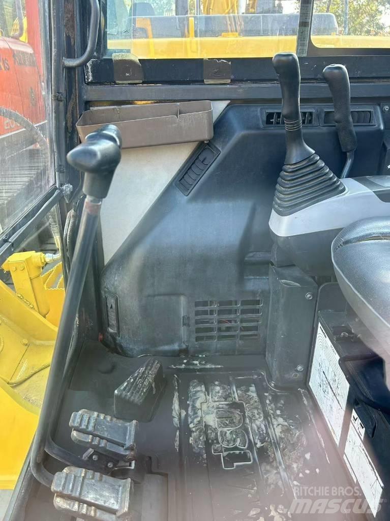 Komatsu PC 56 Koparki gąsienicowe