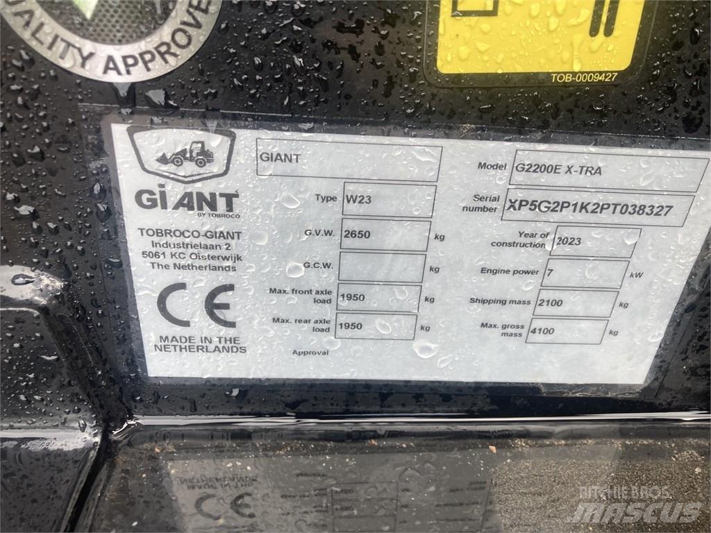GiANT G2200E Ładowarki wielofunkcyjne