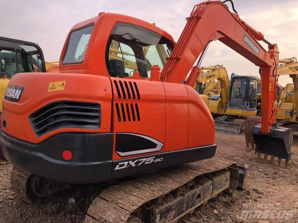 Doosan 75-9c Koparki gąsienicowe
