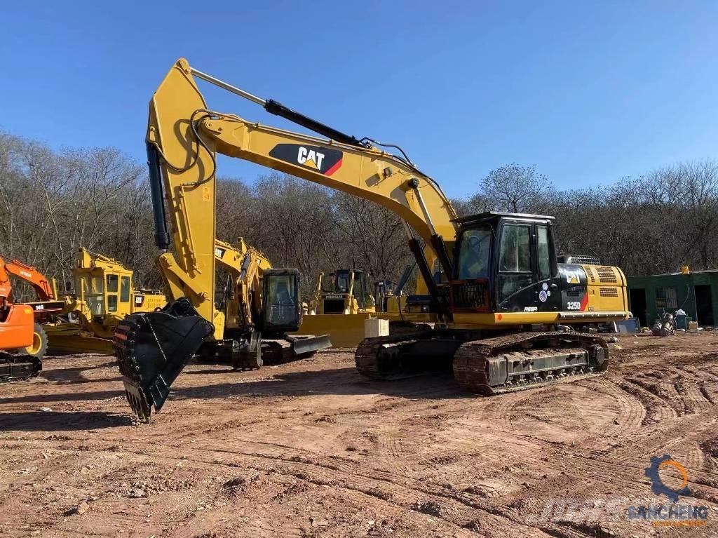 CAT 325 D Koparki gąsienicowe