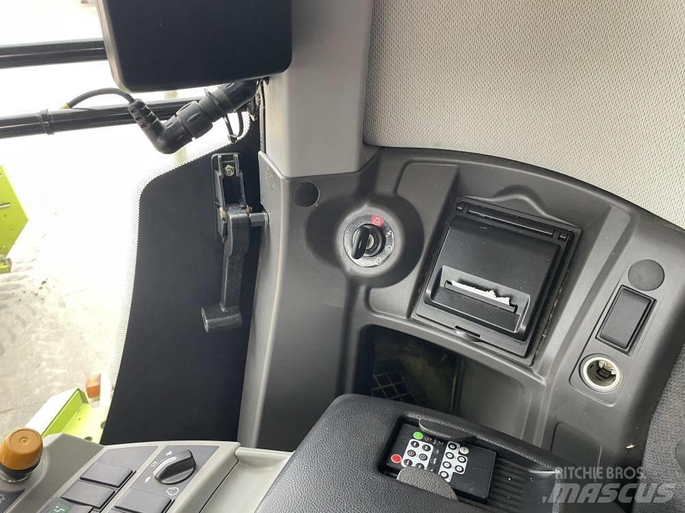 CLAAS 760TT Kombajny zbożowe