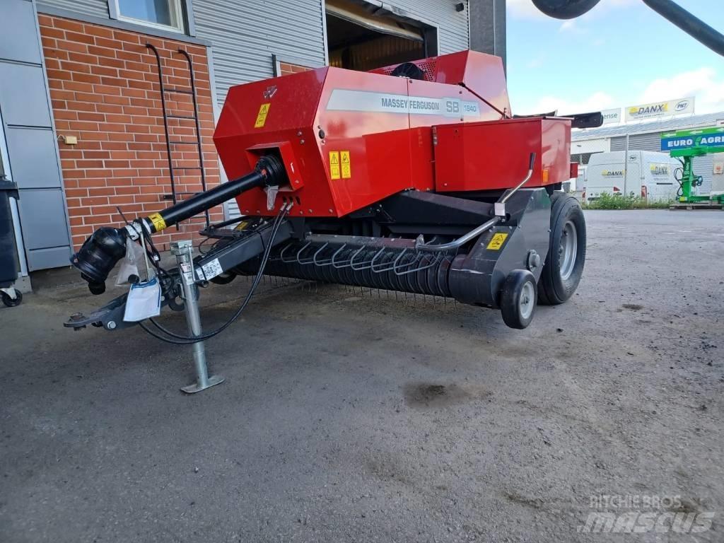 Massey Ferguson 1840 Prasy kostkujące