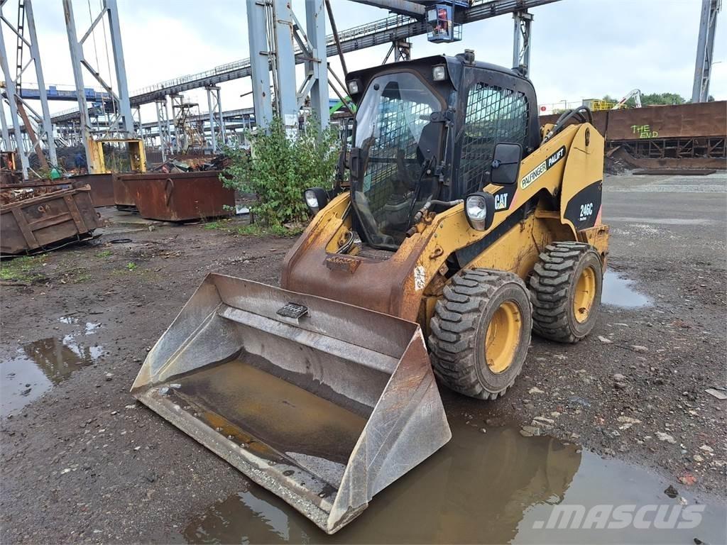 CAT 246 C 4X4 Maszyny budowlane - Inne