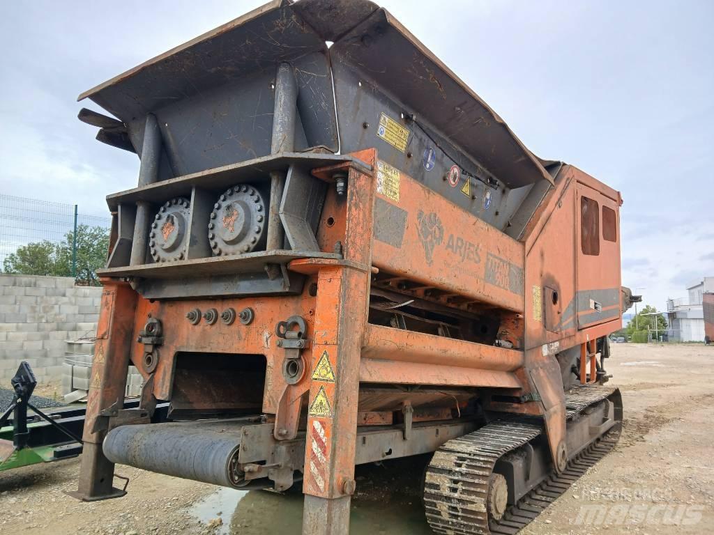 Arjes Titan 900 Rozdrabniacze