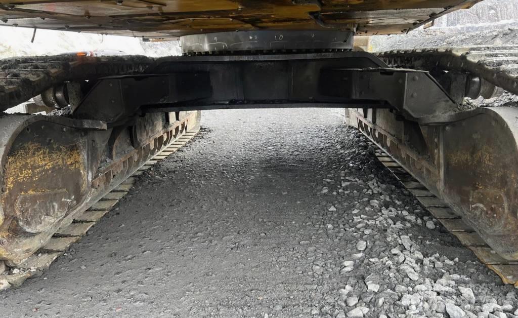 CAT 390 F Koparki gąsienicowe