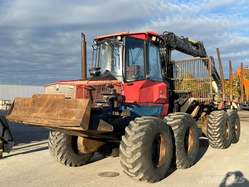 Valmet 890 Forwardery
