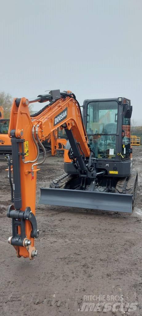 Doosan DX 50 Z Koparki gąsienicowe