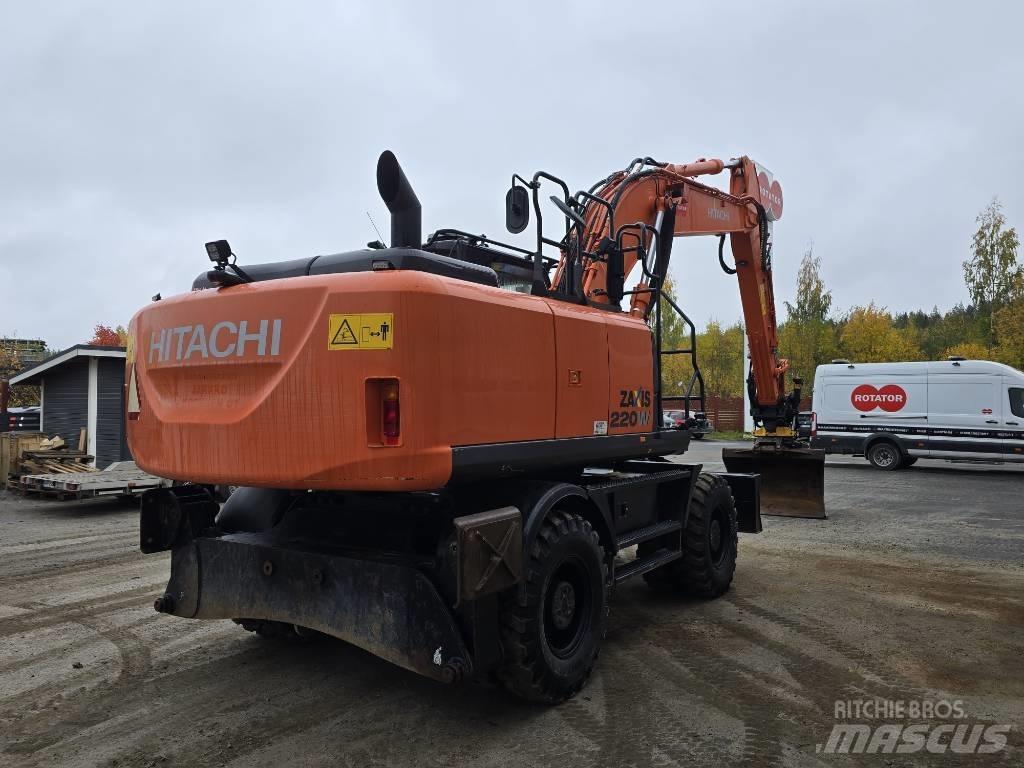 Hitachi ZX 220W-5 Koparki kołowe