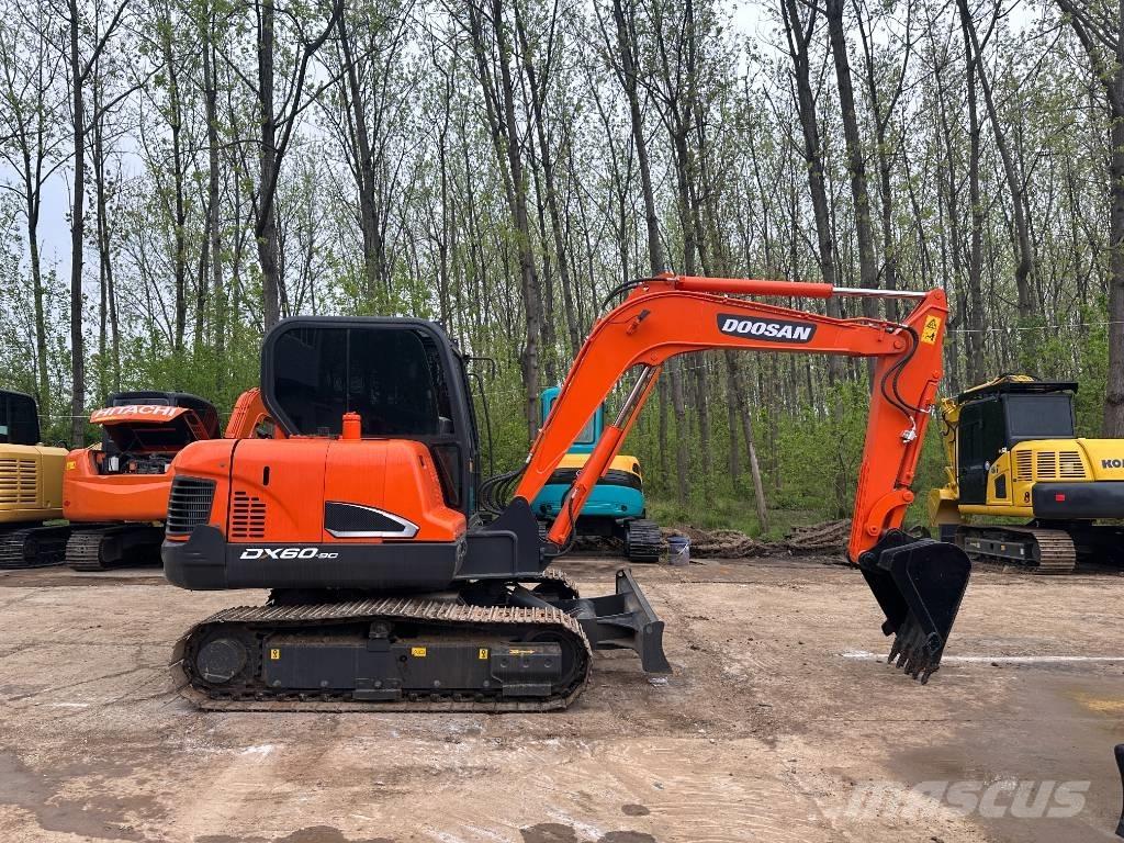 Doosan DX60 Koparki gąsienicowe