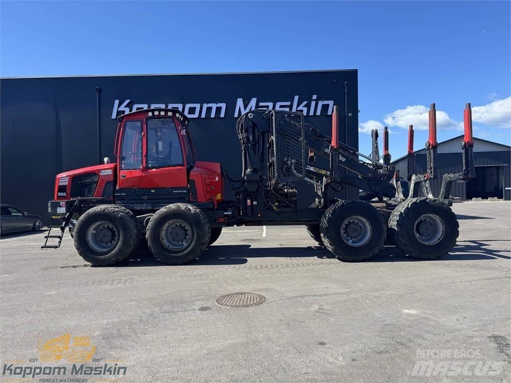Komatsu 895 Forwardery