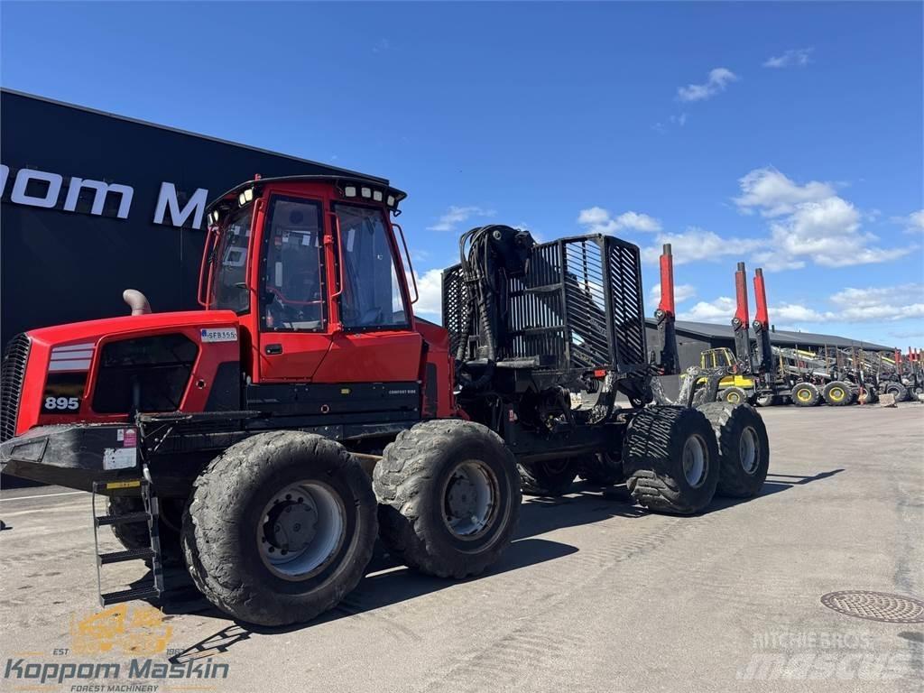 Komatsu 895 Forwardery