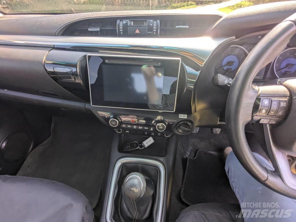 Toyota Hilux Pick-upy / Pojazdy z otwieranymi burtami
