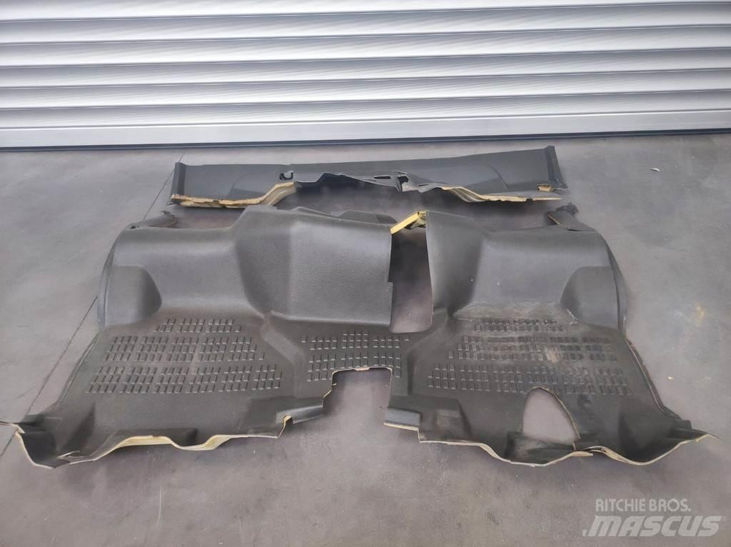 Renault Floor Mat Kabiny i wnętrze