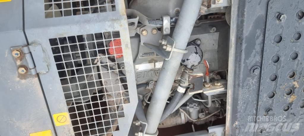Hitachi ZX 250 LC-5 Koparki gąsienicowe