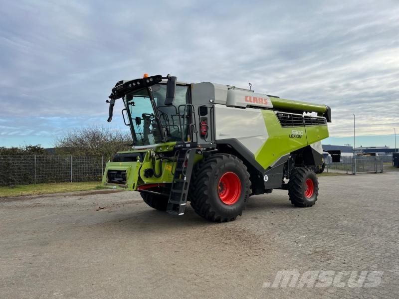 CLAAS LEXION 5300 Kombajny zbożowe
