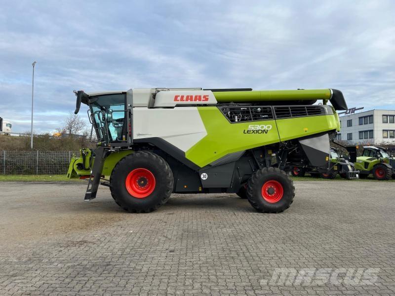 CLAAS LEXION 5300 Kombajny zbożowe