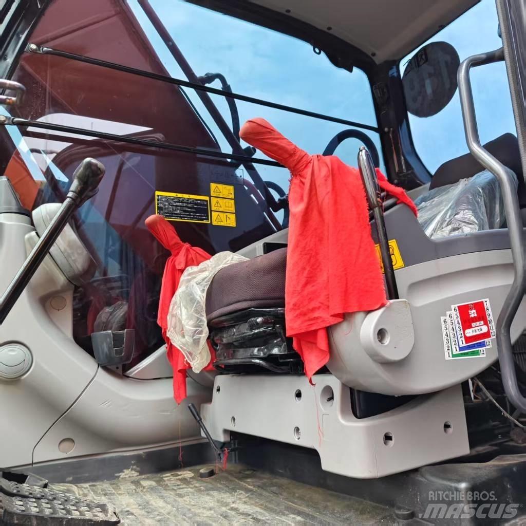 Hitachi ZX 210 Koparki gąsienicowe