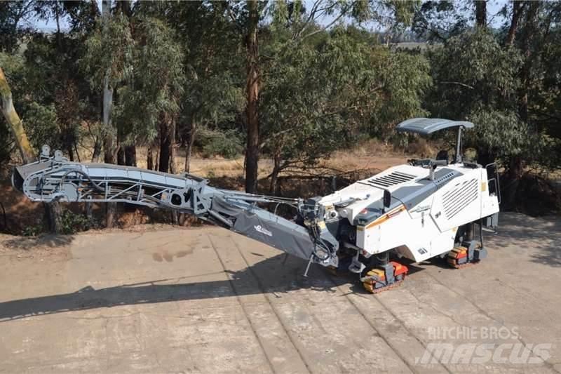 Wirtgen W130F Inne