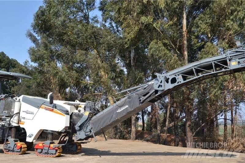 Wirtgen W130F Inne