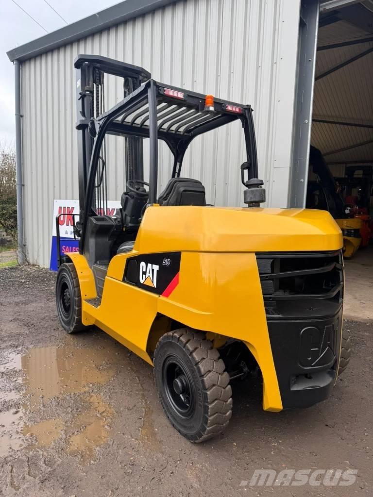 CAT DP 50 N Wózki Diesla