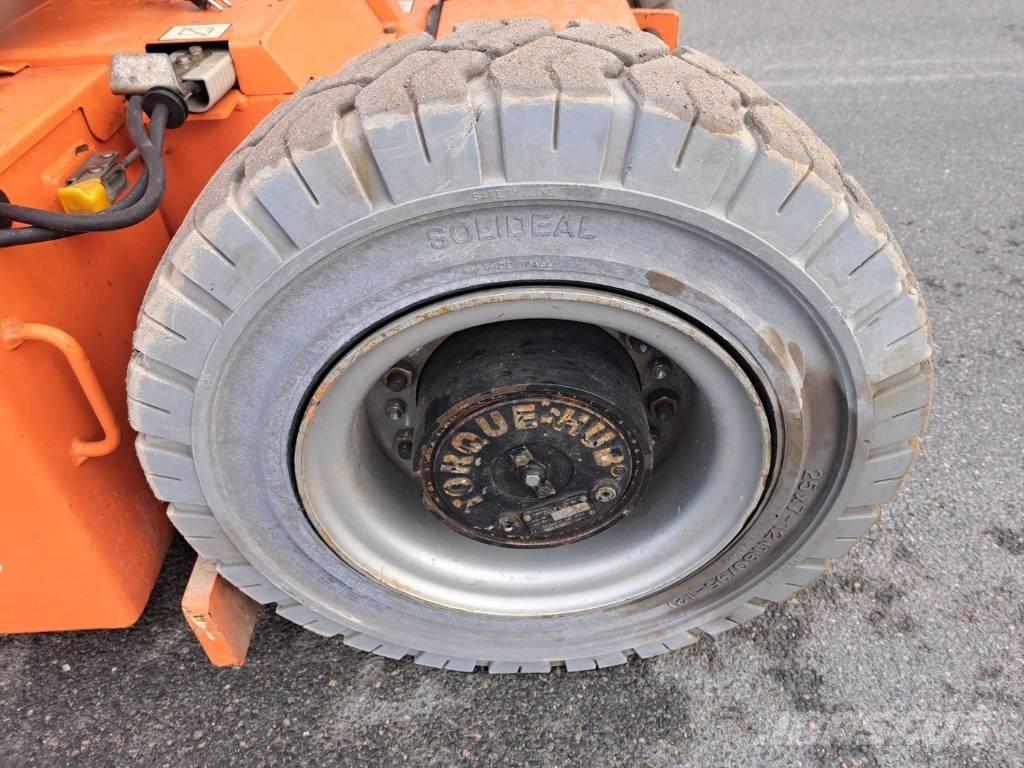 JLG E 300 AJP Podnośniki przegubowe