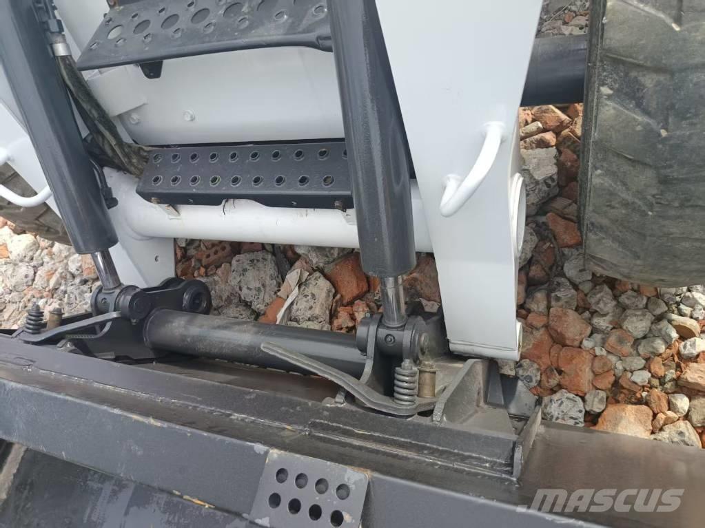 Bobcat S 220 Ładowarki burtowe