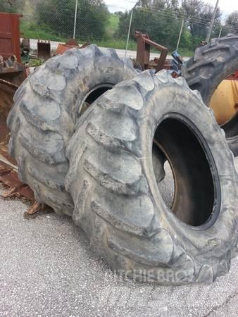  Pneus 540/65R28 Opony, koła i felgi
