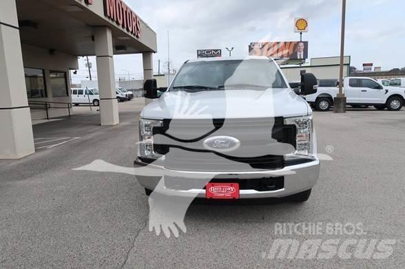 Ford F250 SD Maszyny budowlane - Inne