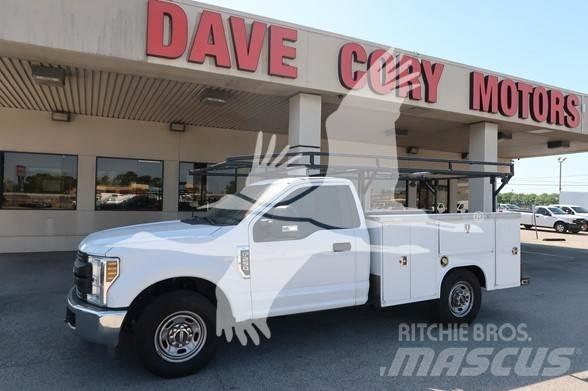 Ford F250 SD Maszyny budowlane - Inne