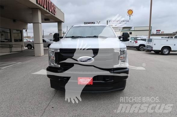 Ford F250 SD Maszyny budowlane - Inne