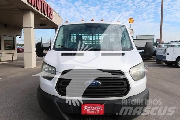 Ford TRANSIT Ciężarówki typu Platforma / Skrzynia