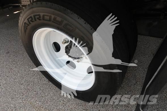 Isuzu NRR Maszyny budowlane - Inne