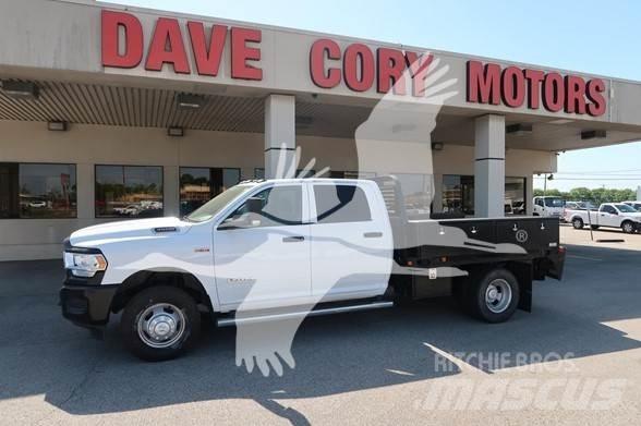 RAM 3500 HD Ciężarówki typu Platforma / Skrzynia