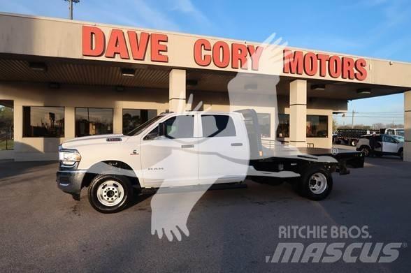 RAM 3500 HD Ciężarówki typu Platforma / Skrzynia