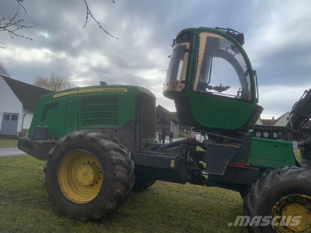 John Deere 1470 E Harwestery