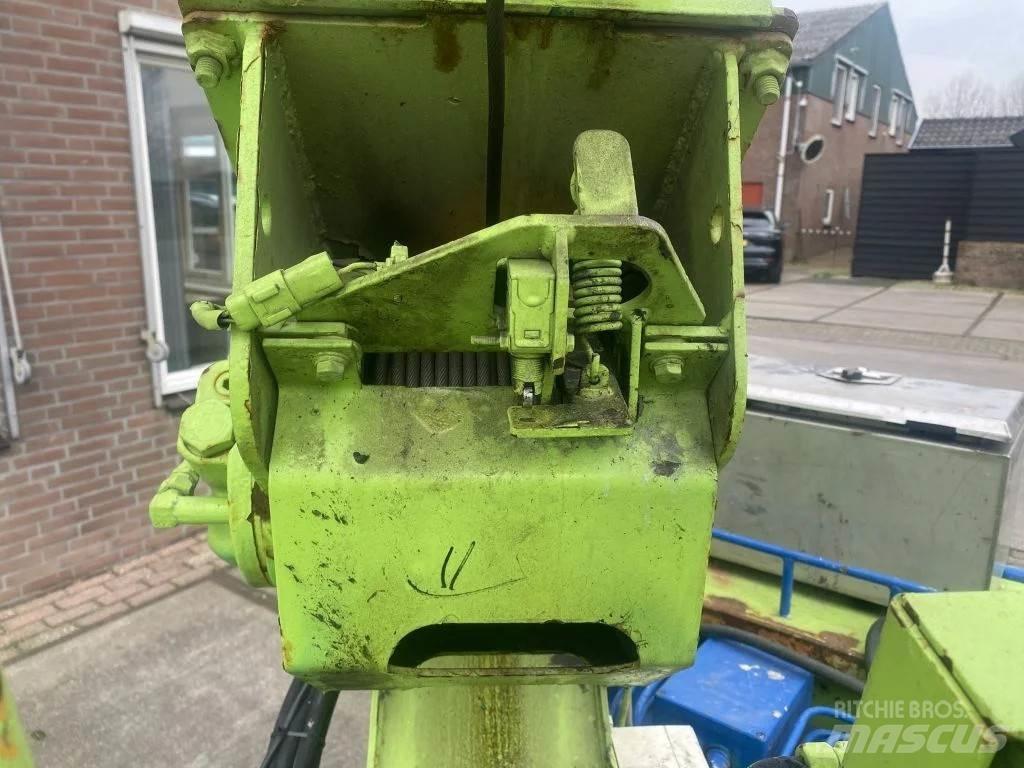 Maeda MC-305C Żurawie gąsienicowe