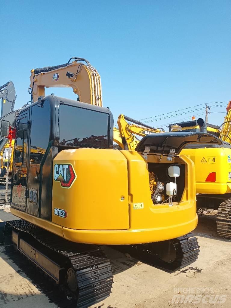 CAT 307 Minikoparki