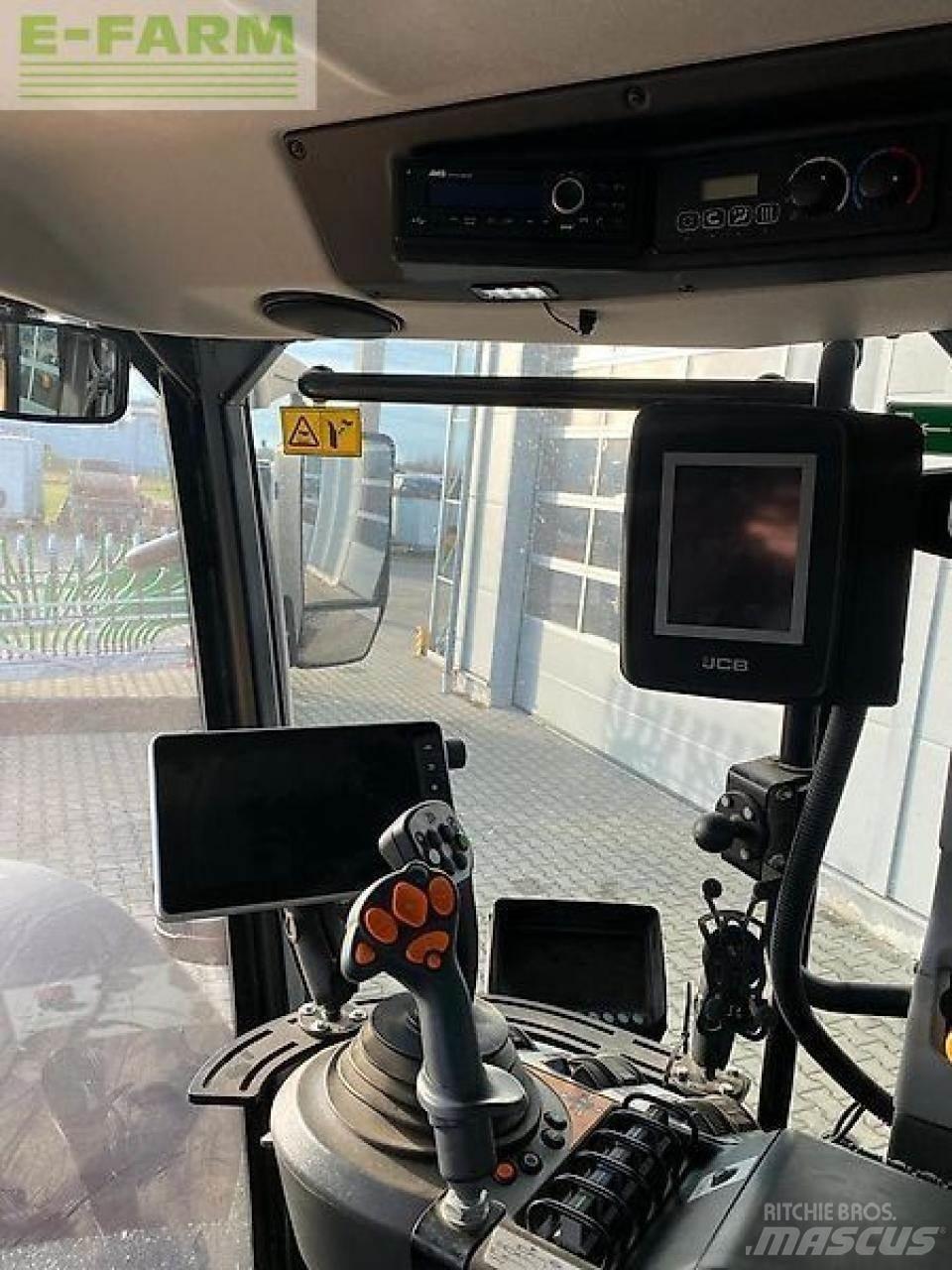 JCB 4220 fatsrac Ciągniki rolnicze